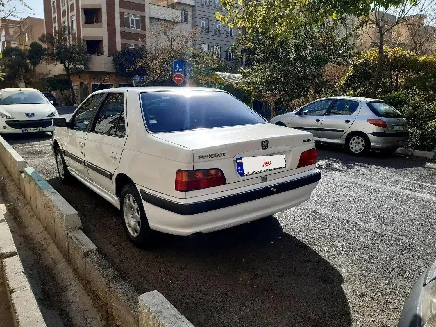 پژو پارس سفید|خودرو سواری و وانت|تهران, آشتیانی|دیوار