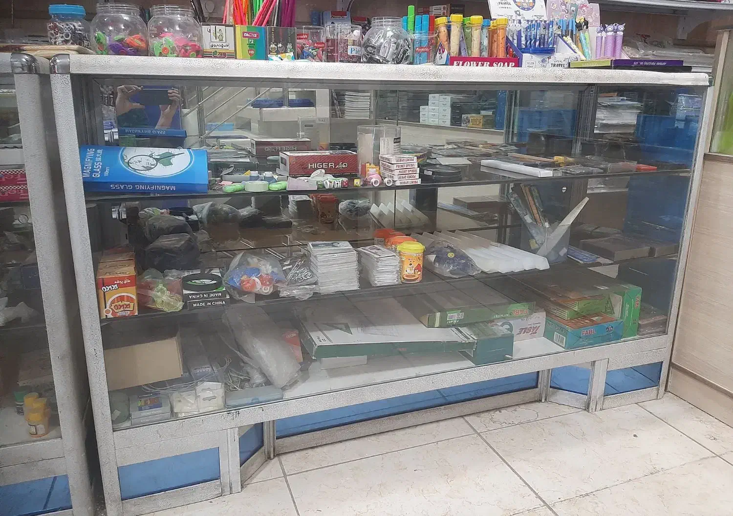 ویترین|فروشگاه و مغازه|شاهین‌شهر, عطار|دیوار