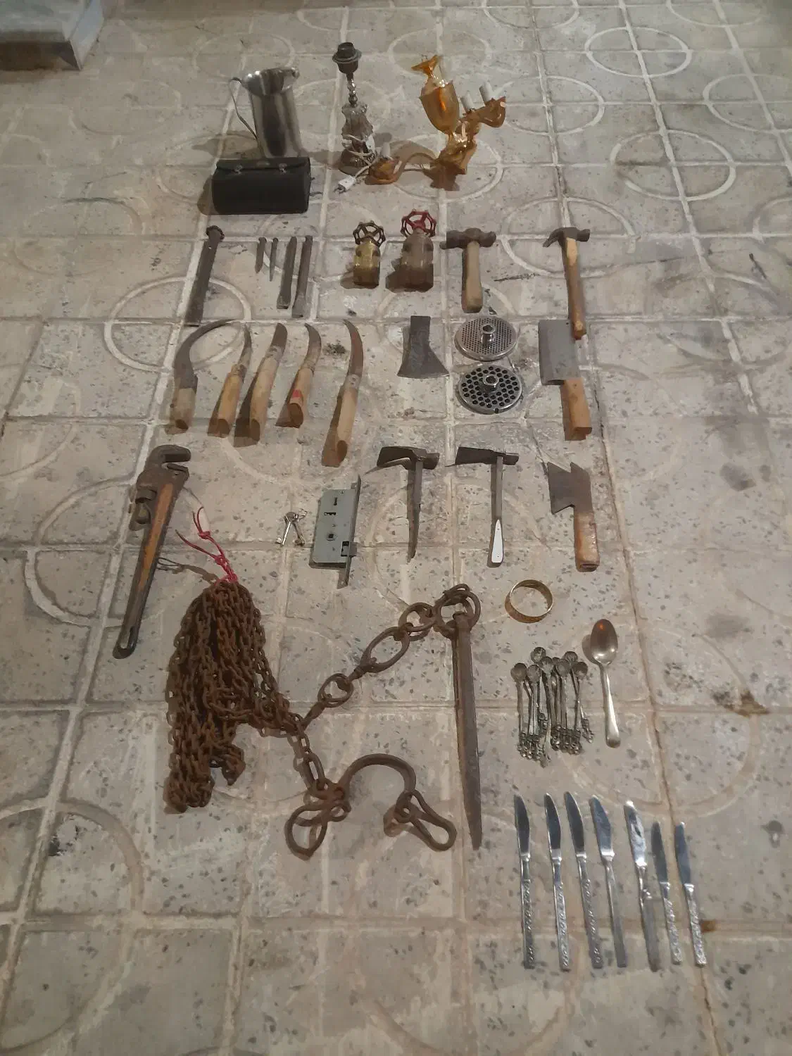 لوستر برنجی سه شاخه|لوستر و چراغ آویز|برازجان, |دیوار