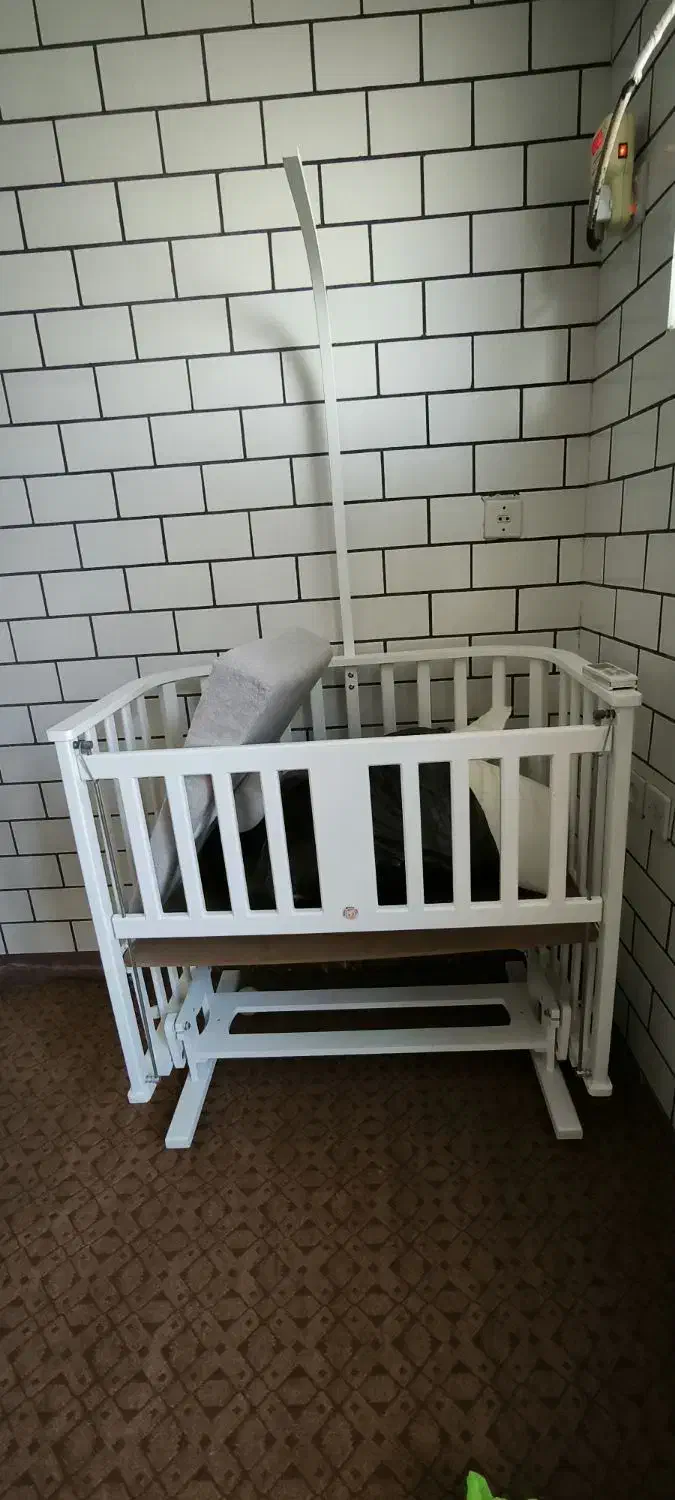 گهواره کودک|تخت و صندلی بچه|بهبهان, |دیوار