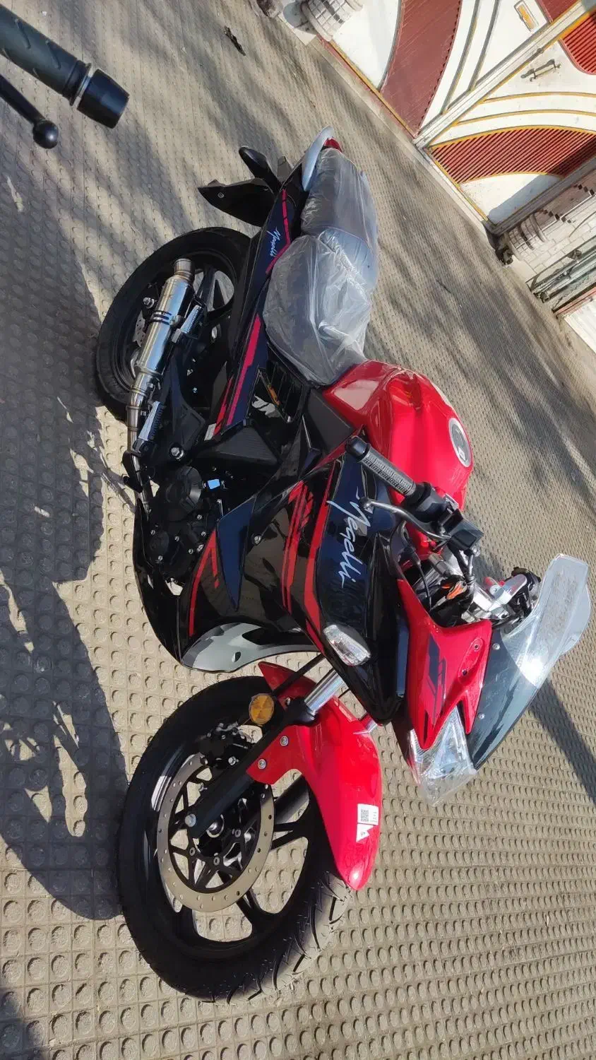 مگلی خشک صفر کیلومتر|موتورسیکلت|رشت, منظریه|دیوار