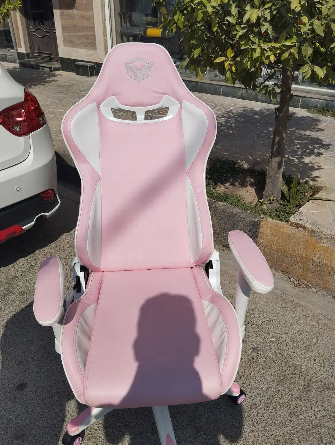 صندلی راحتی دانشجو درحد صفر ،رنگ صورتی|صندلی و نیمکت|جم, |دیوار