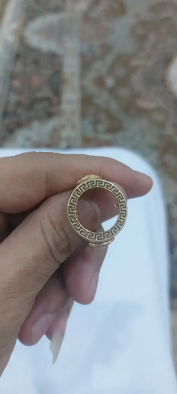 طلادرحدنوتمیزتمیززیاداستفاده نشده|جواهرات|اهواز, کمپلو جنوبی|دیوار