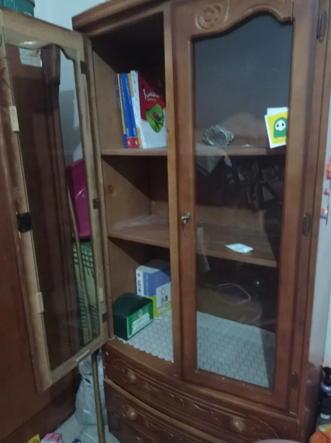 بوفه و دو عدد کمد لباسی|بوفه، ویترین، کنسول|زرند, |دیوار