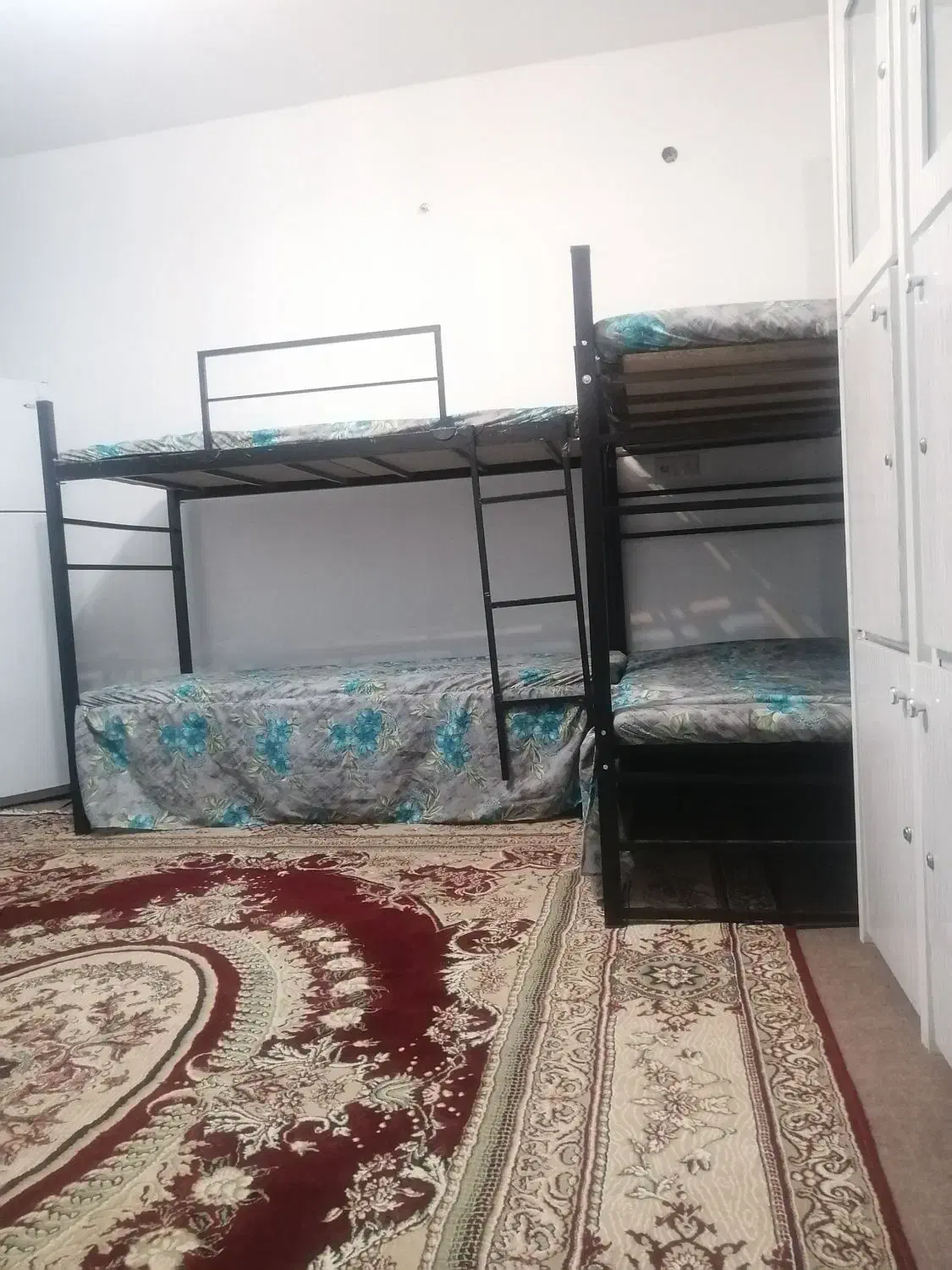خوابگاه دخترانه مهرسا در قصرودشت|اجارهٔ کوتاه‌مدت آپارتمان و سوئیت|شیراز, قصرالدشت|دیوار