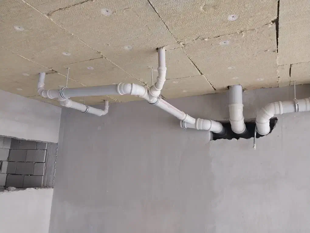 نصب شیرآلات و روشویی و پمپ آب|خدمات پیشه و مهارت|اصفهان, برازنده|دیوار