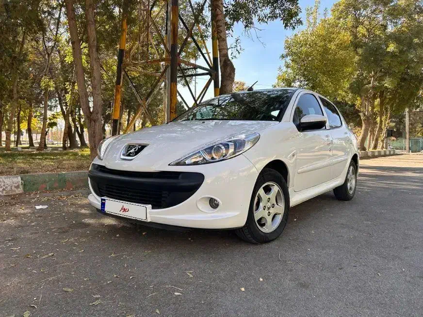 پژو 207 مدل 97 سفارشی اتومات|خودرو سواری و وانت|کرمانشاه, |دیوار