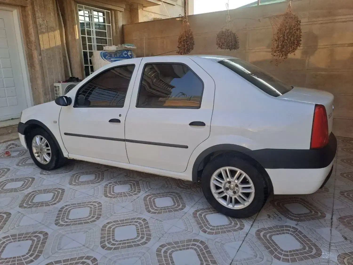 معاوضه الE2۹۰ مدل۹۱ شهرجم|خودرو سواری و وانت|جم, |دیوار