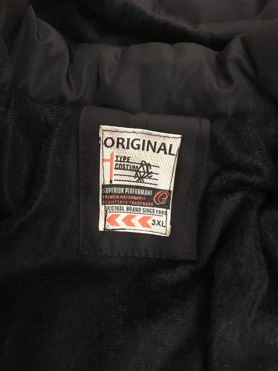 لباس مردانه|لباس|قائم‌شهر, |دیوار