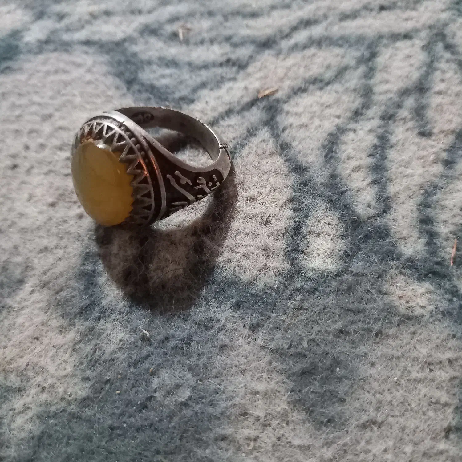 انگشتر یاقوت و عقیق زرد|جواهرات|کیش, |دیوار