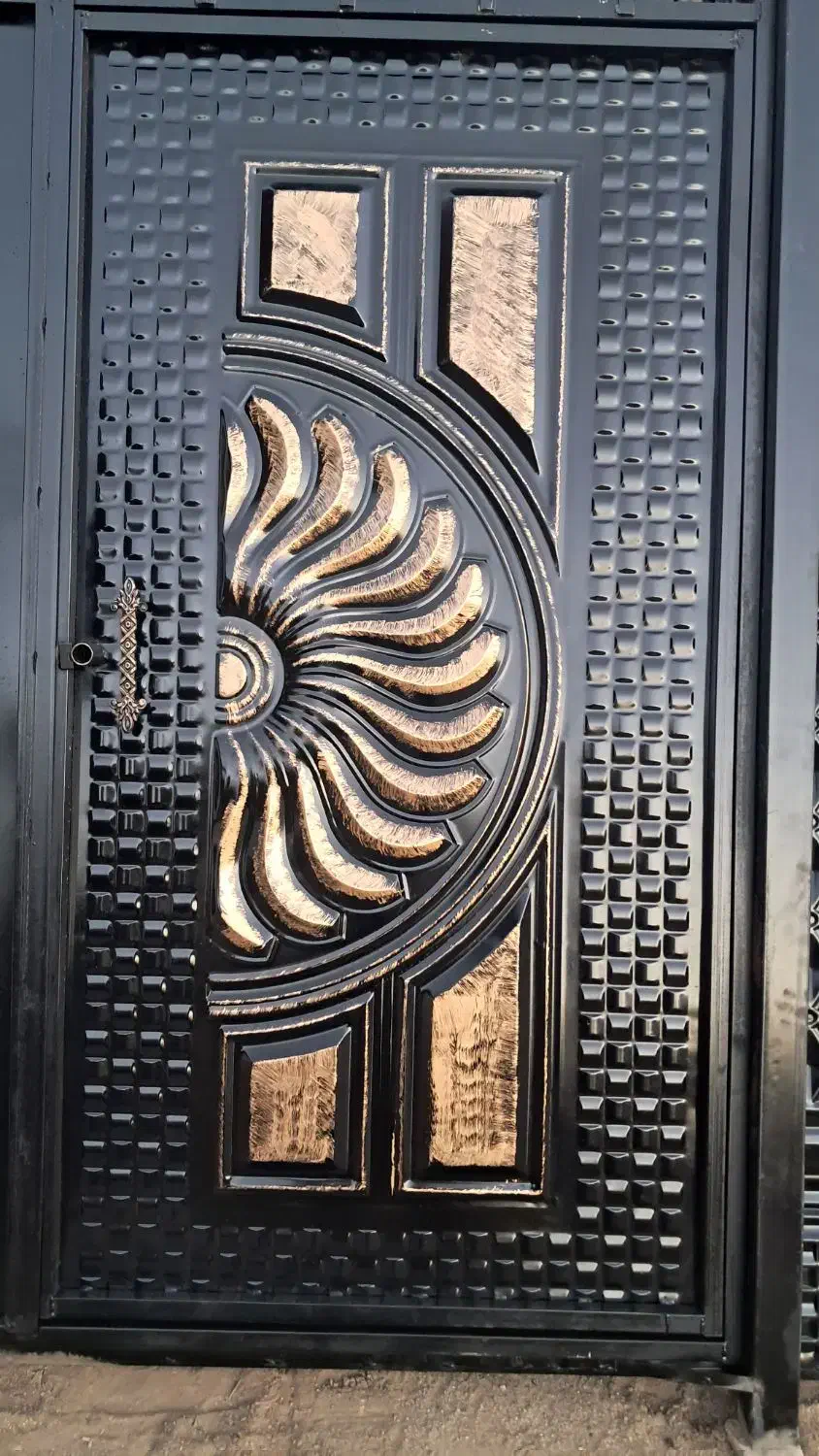 فروش انواع دربهای حیاطی نوبارنگ وطرح های مختلف|مصالح و تجهیزات ساختمان|لردگان, |دیوار