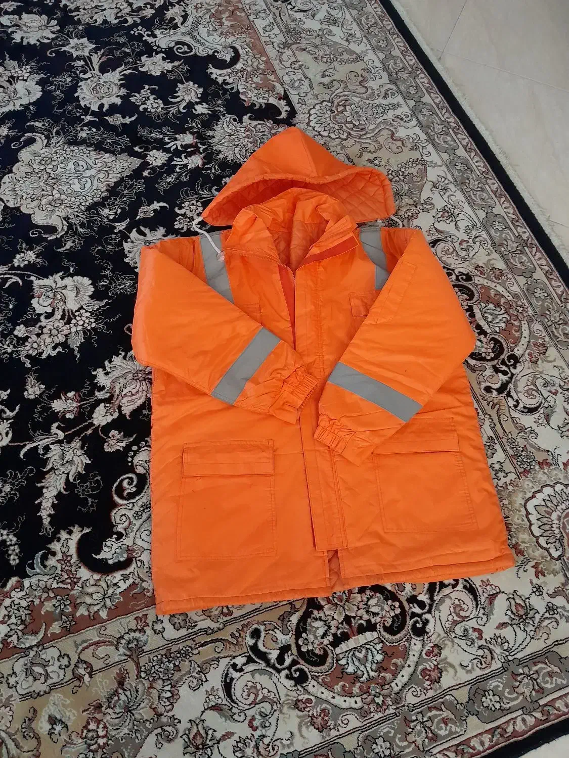 کاپشن شب نما|لباس|ملایر, |دیوار