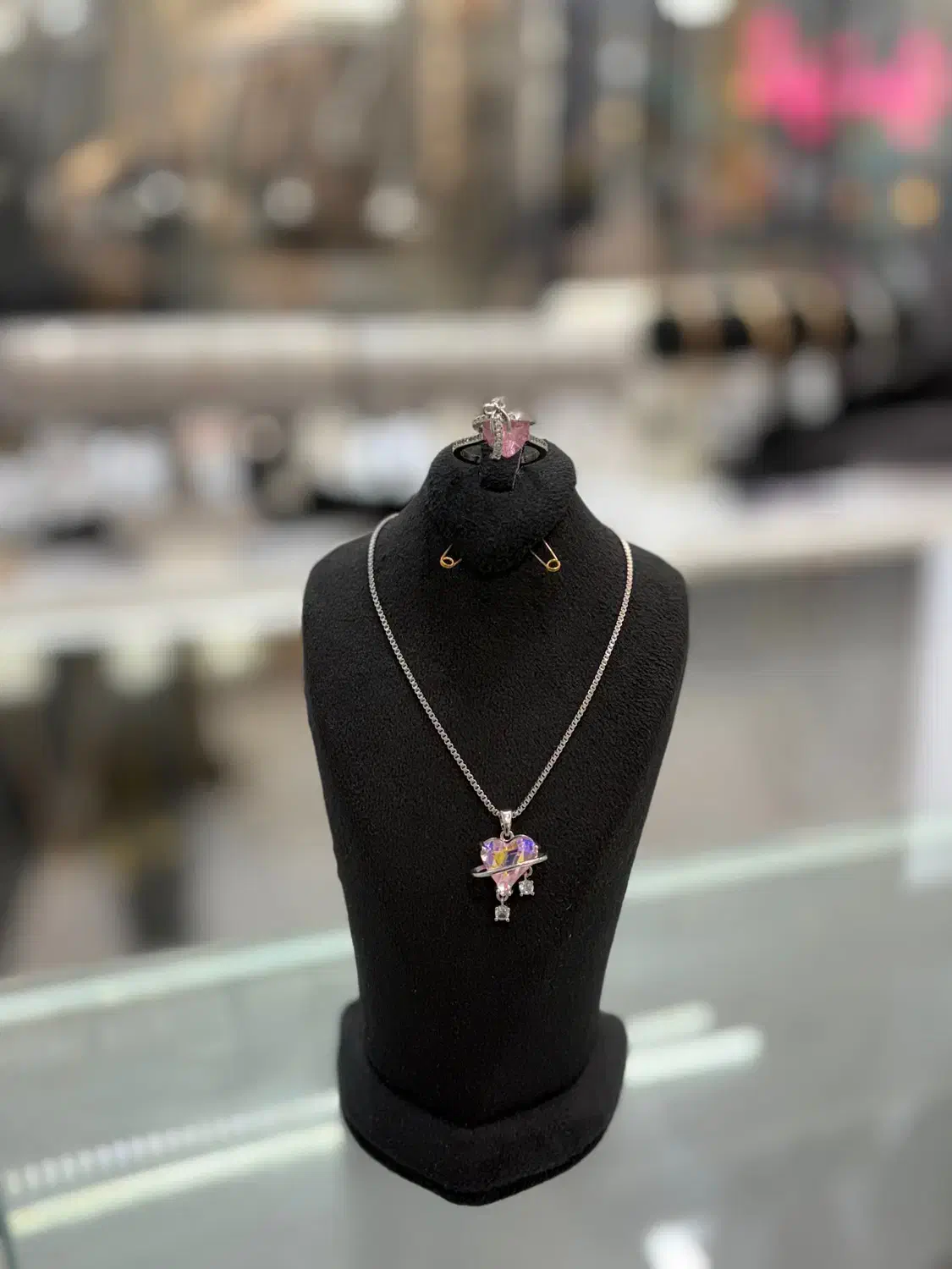 کادویی و اکسسوری رنگثابت خفن و شیک|بدلیجات|سنندج, |دیوار