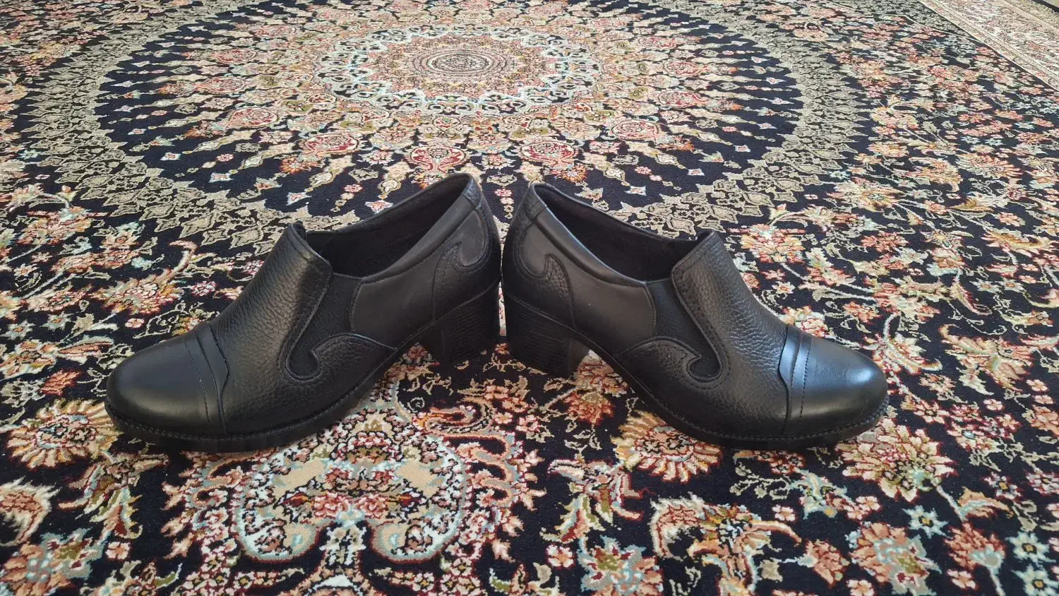 کفش چرم گاوی تبریز|کیف، کفش، کمربند|قم, باغ کرباسی|دیوار