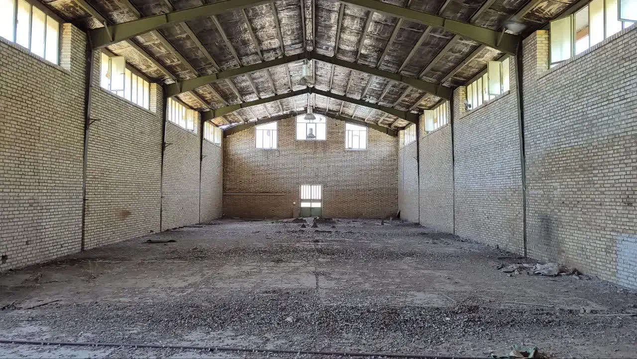 ۲۰۰۰ متر واحد صنعتی نیاز به بازسازی ،فرامان|فروش دفتر صنعتی، کشاورزی، تجاری|کرمانشاه, |دیوار