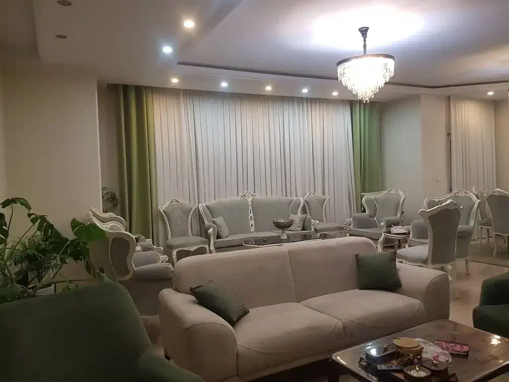 ۱۱۰مترخسروجنوبی/سیار۴ساله بالابی / فول امکانات