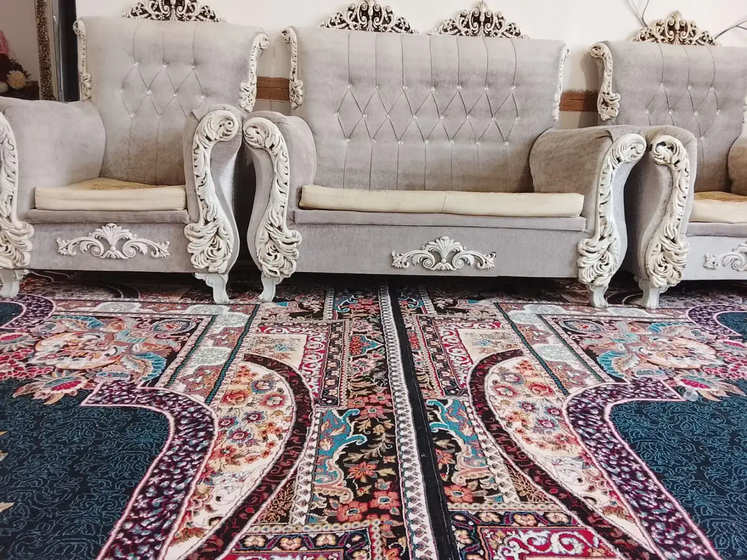 مبل هفت نفره|مبلمان خانگی و میز عسلی|تربتحیدریه, باغ سلطانی|دیوار
