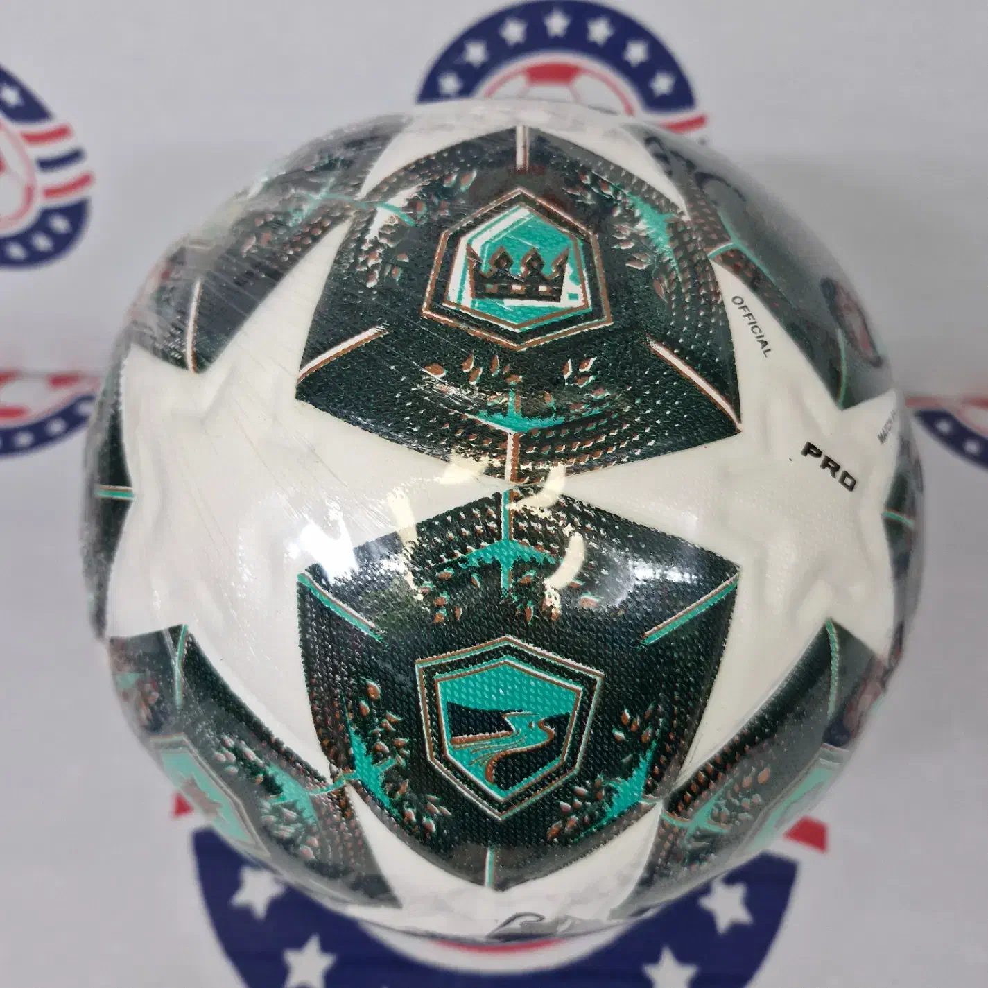 توپ فوتبال چرمی آدیداس چمپیونز لیگ 2025 سایز 5|ورزش‌های توپی|تهران, دولاب|دیوار