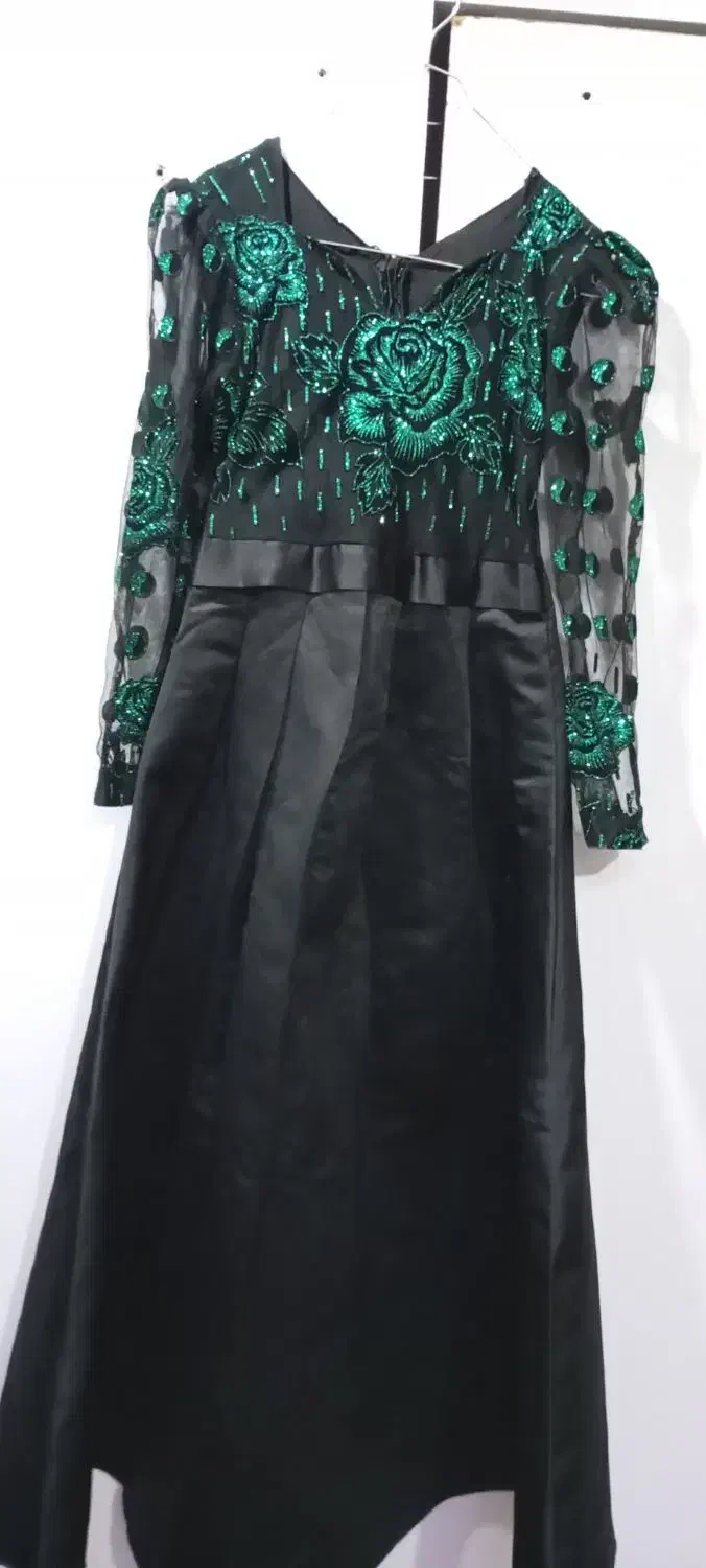 پیراهن مجلسی|لباس|اهواز, بهارستان|دیوار