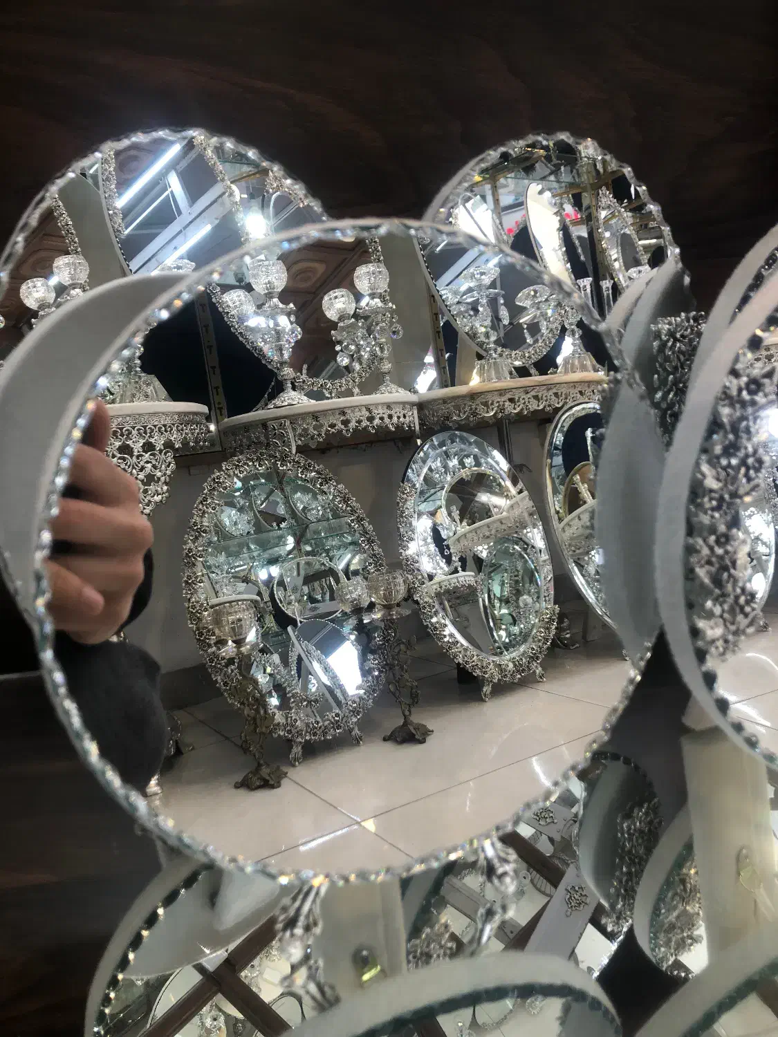 اینه کوچک|آینه|رشت, بازار|دیوار