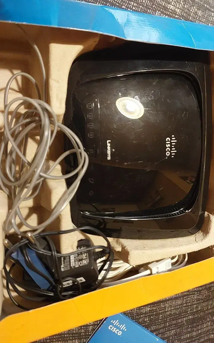 مودم روتر وایرلس سیسکو|مودم و تجهیزات شبکه|تهران, تهرانپارس غربی|دیوار