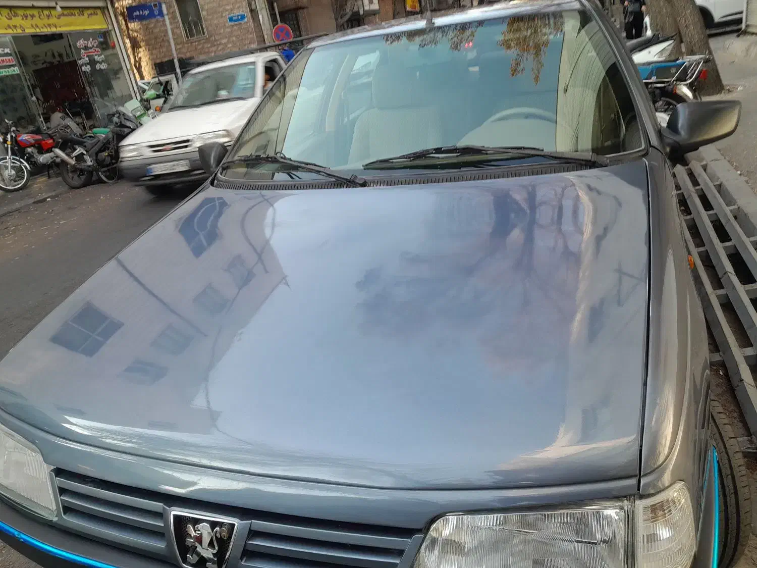 پژو ۴۰۵ خاکستری مدل ۹۶|خودرو سواری و وانت|تهران, شهرک شریعتی|دیوار