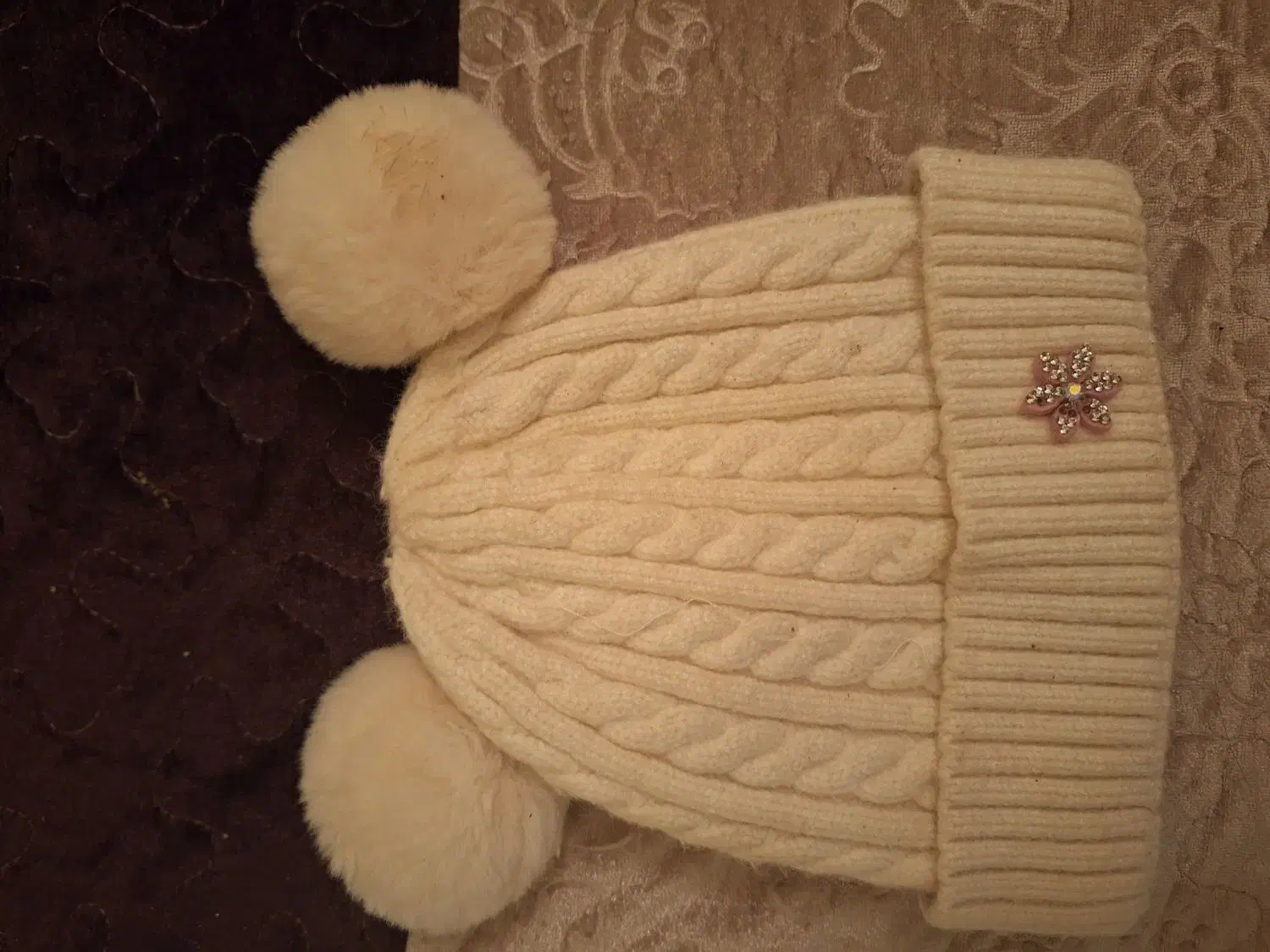 کلاه|لباس|شیراز, شهرک گلدشت محمدی|دیوار