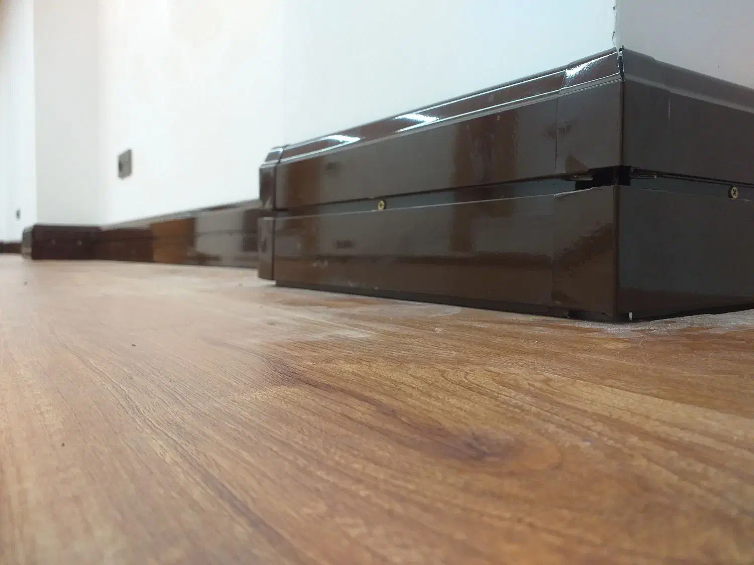 تاسیسات|خدمات پیشه و مهارت|رشت, گلسار|دیوار