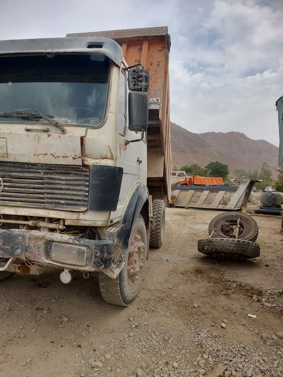 بنز تک ۱۰ سیلندر اوراقی|خودرو سنگین|تهران, مدائن|دیوار