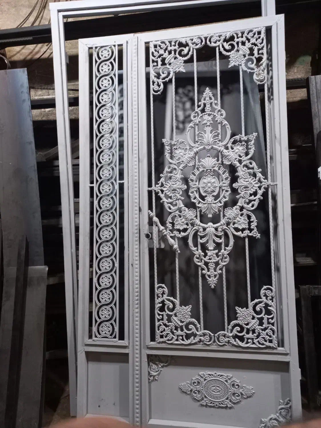 ساخت ونصب درب و پنجره وکارهای جوشکاری درمحل شما|مصالح و تجهیزات ساختمان|اردبیل, |دیوار