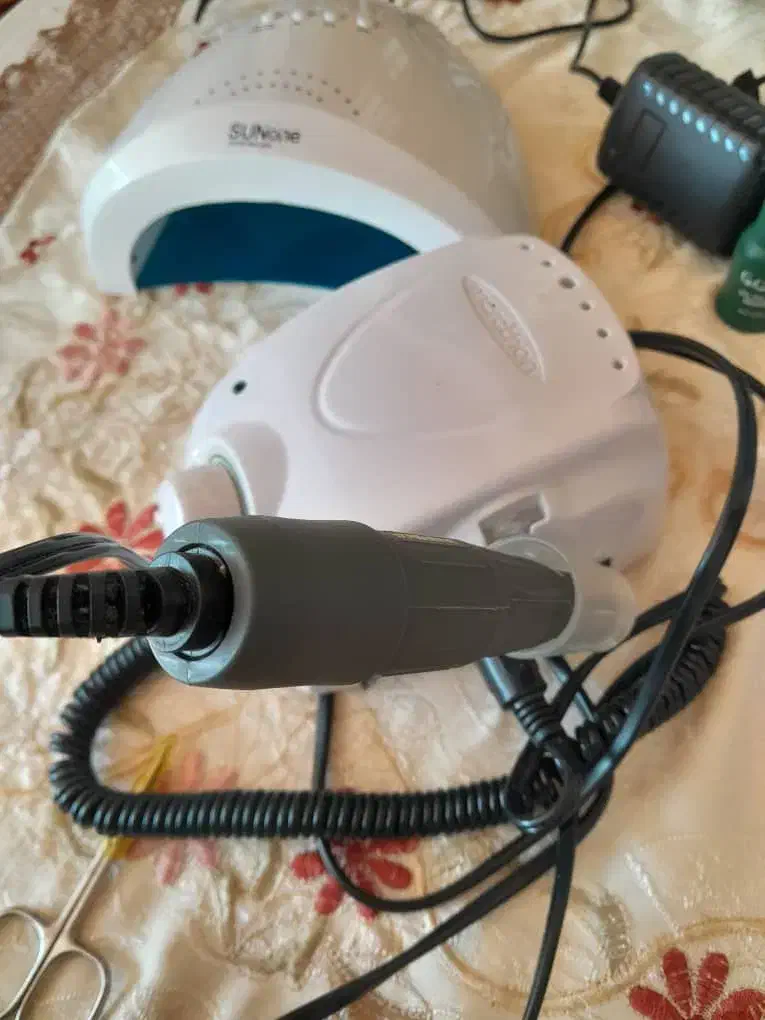 وسایل کاشت ناخن|آرایشی، بهداشتی، درمانی|بندر انزلی, باغ زمانی|دیوار