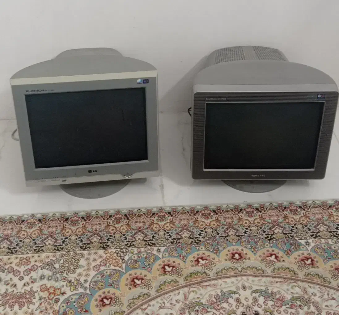 دو عدد مانیتور قدیمی|رایانه رومیزی|بجنورد, |دیوار