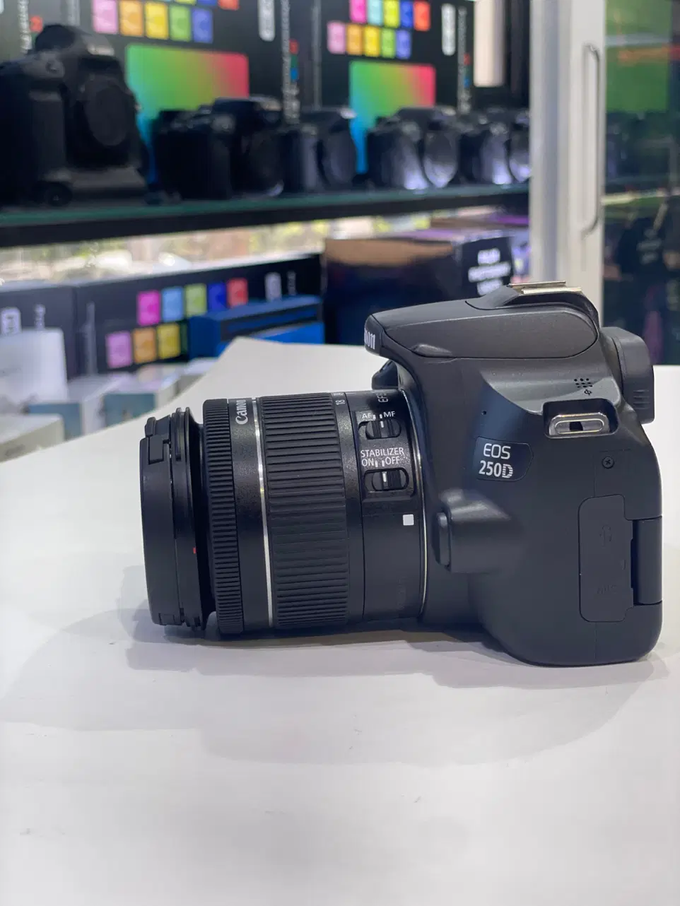 Canon 250D + 18-55 stm n|دوربین عکاسی و فیلم‌برداری|کرج, کرج نو|دیوار