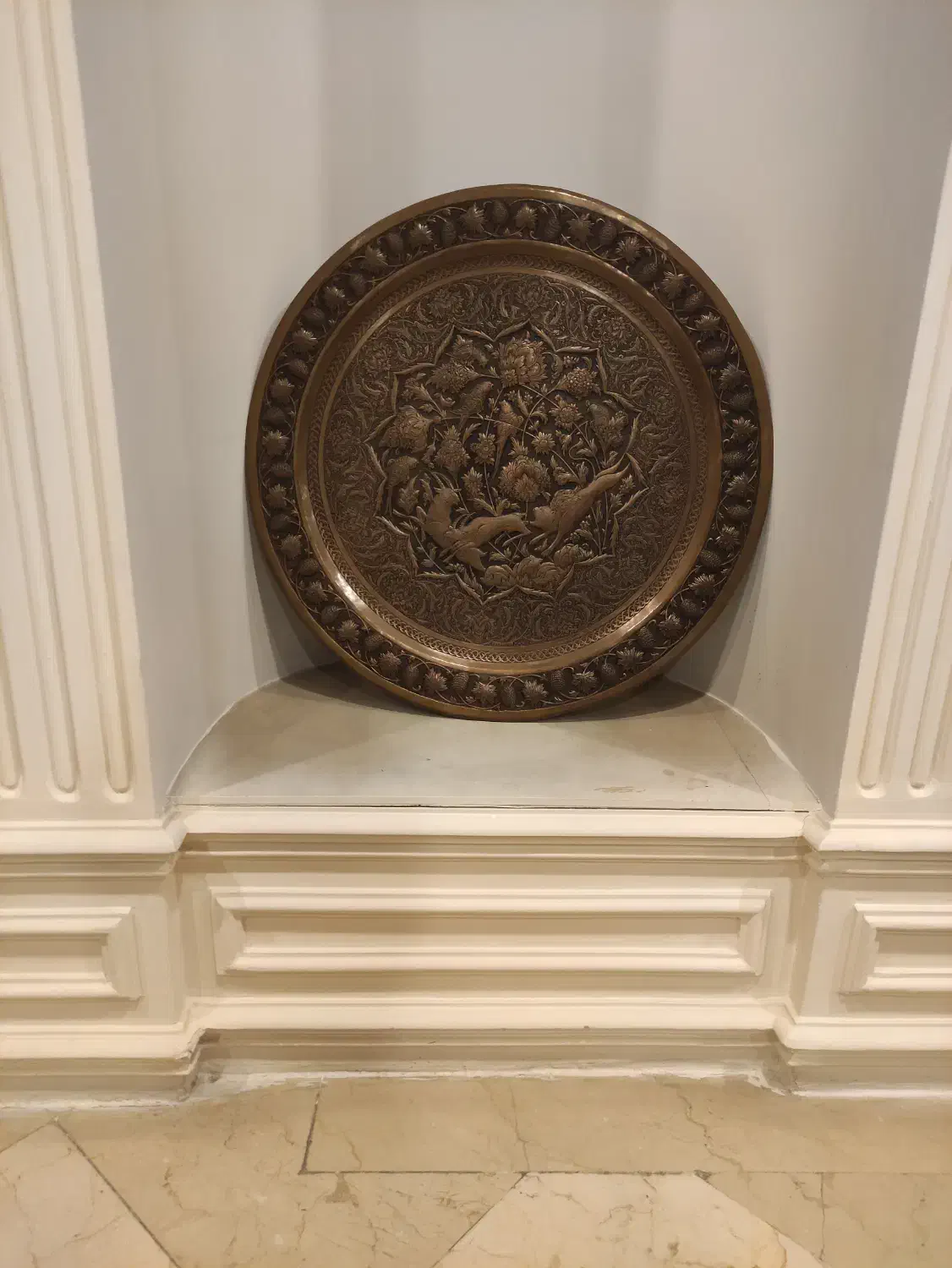 سینی قلم زده مسی|کلکسیون اشیاء عتیقه|تهران, دروس|دیوار