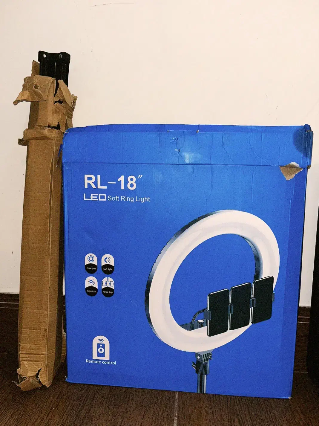 رینگ لایت دست نخورده RL-18|دوربین عکاسی و فیلم‌برداری|برازجان, |دیوار