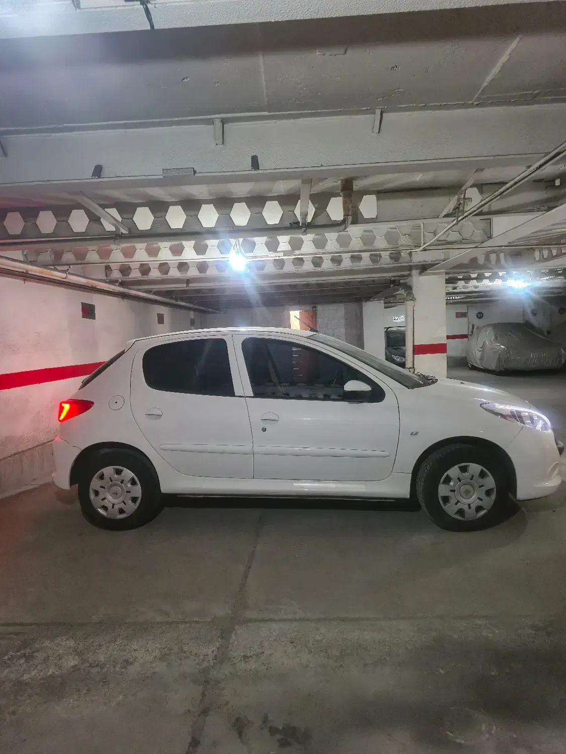 فروشی|خودرو سواری و وانت|تهران, صادقیه|دیوار