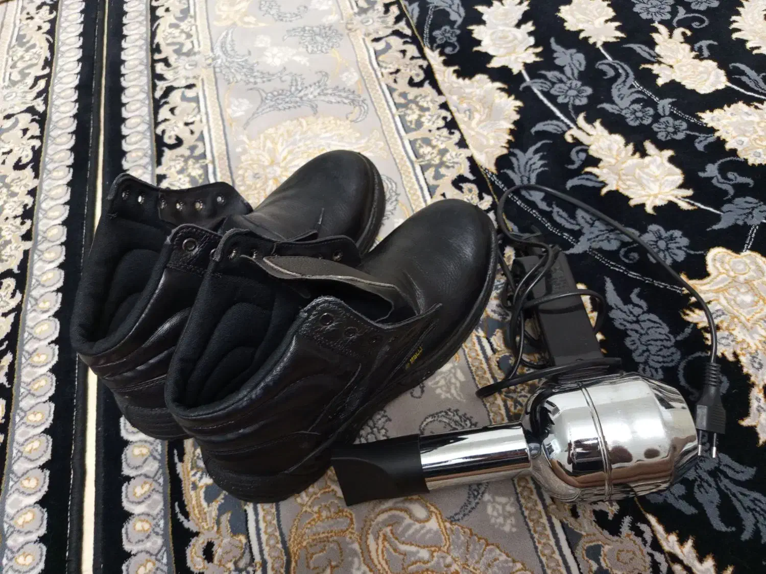 سشوار مدل جانسون و کفش مدل ایمنی سایز ۴۳|کیف، کفش، کمربند|بروجرد, |دیوار