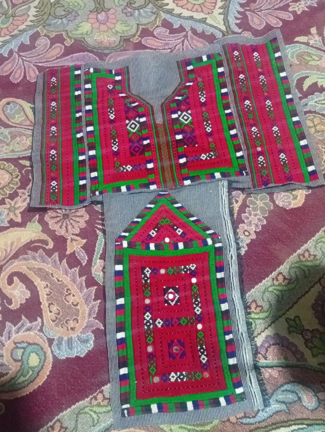 زی استین بچگانه|کفش و لباس بچه|سراوان, |دیوار