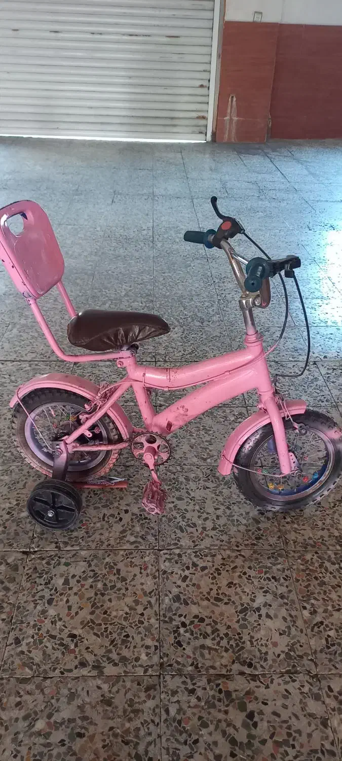 دوچرخه|دوچرخه، اسکیت، اسکوتر|رباطکریم, رباطکریم|دیوار