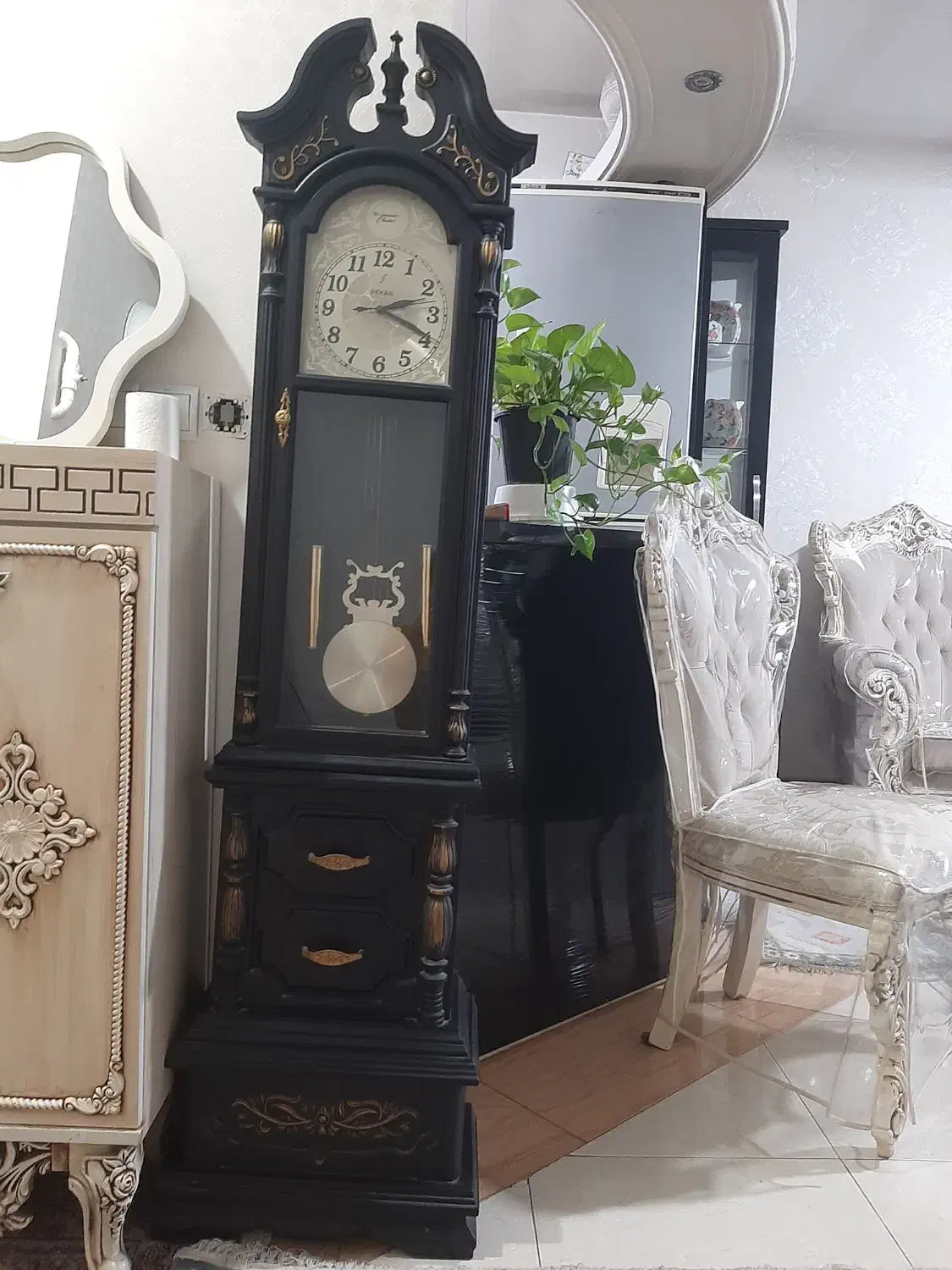 ساعت سالم و شیک|ساعت دیواری و تزئینی|اسلامشهر, شهرک قائمیه|دیوار