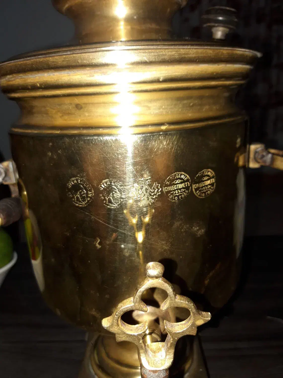 سماور روسی قدیمی زغالی|سماور، چایساز، قهوهساز|رشت, توشیبا|دیوار