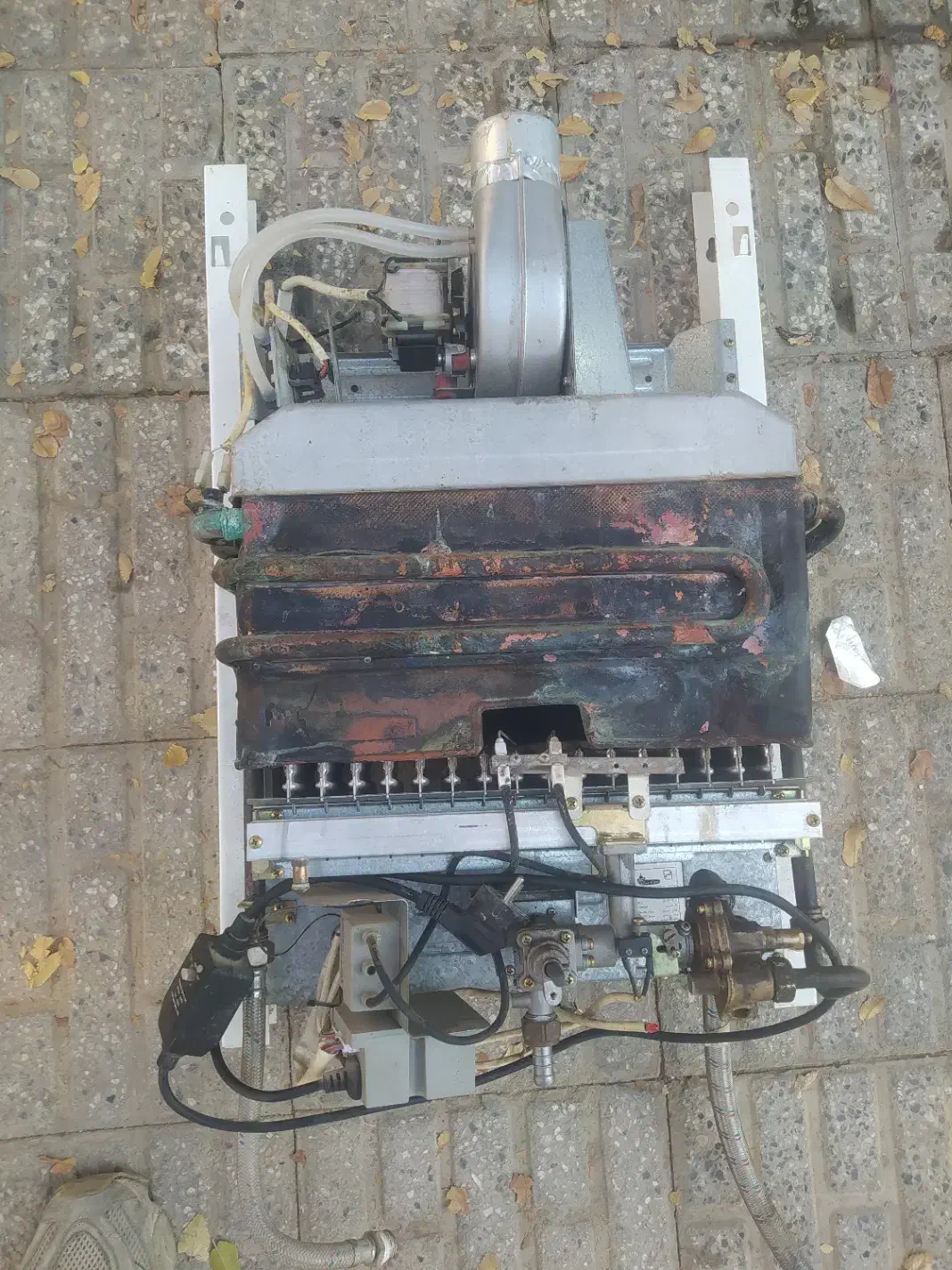 تعمیر و سرویس پکیج و کولر گازی تخصصی|خدمات پیشه و مهارت|شهرضا, |دیوار