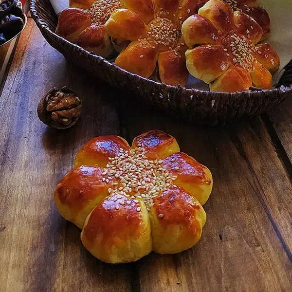 استخدام نانوا ماهر برای نان کره‌ای و خرمایی|استخدام خدمات فروشگاه و رستوران|نوشین شهر, |دیوار