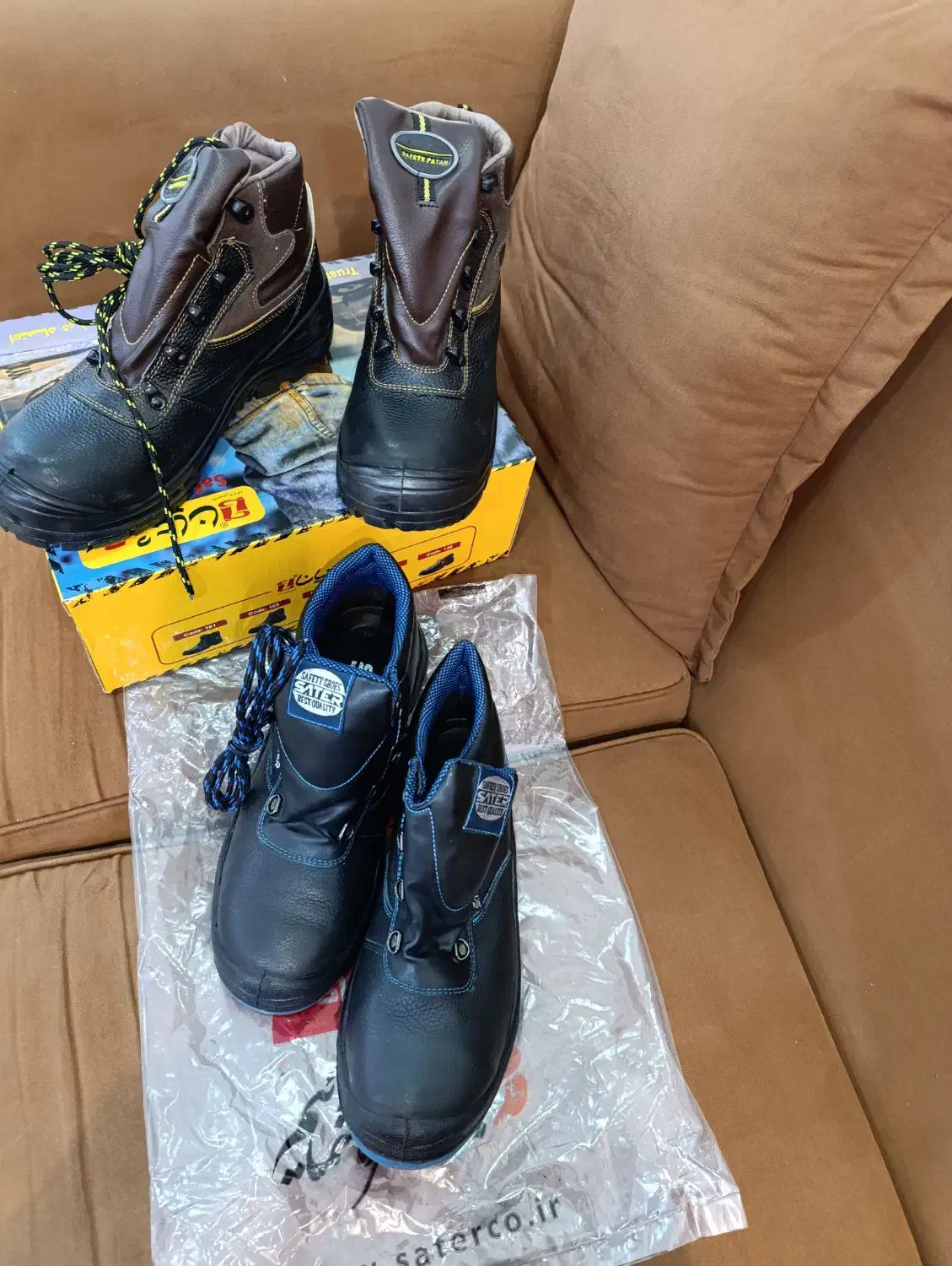 3 جفت کفش ایمنی|کیف، کفش، کمربند|اهواز, شهرک دانشگاه|دیوار
