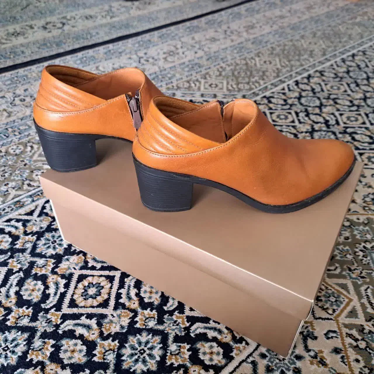 کفش چرم طبیعی،برند ویتلو،سایز۳۸|کیف، کفش، کمربند|شاهرود, |دیوار