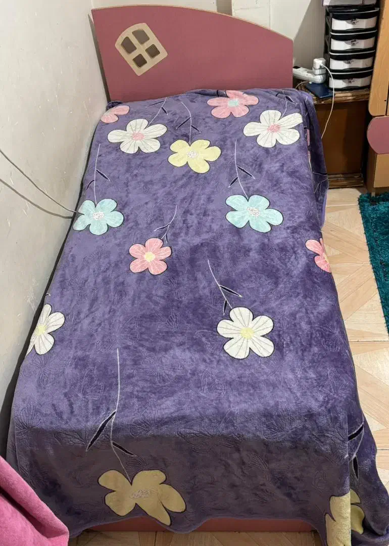 سرویس  خواب|تخت و صندلی بچه|شاهین‌شهر, شهرک گلدیس|دیوار