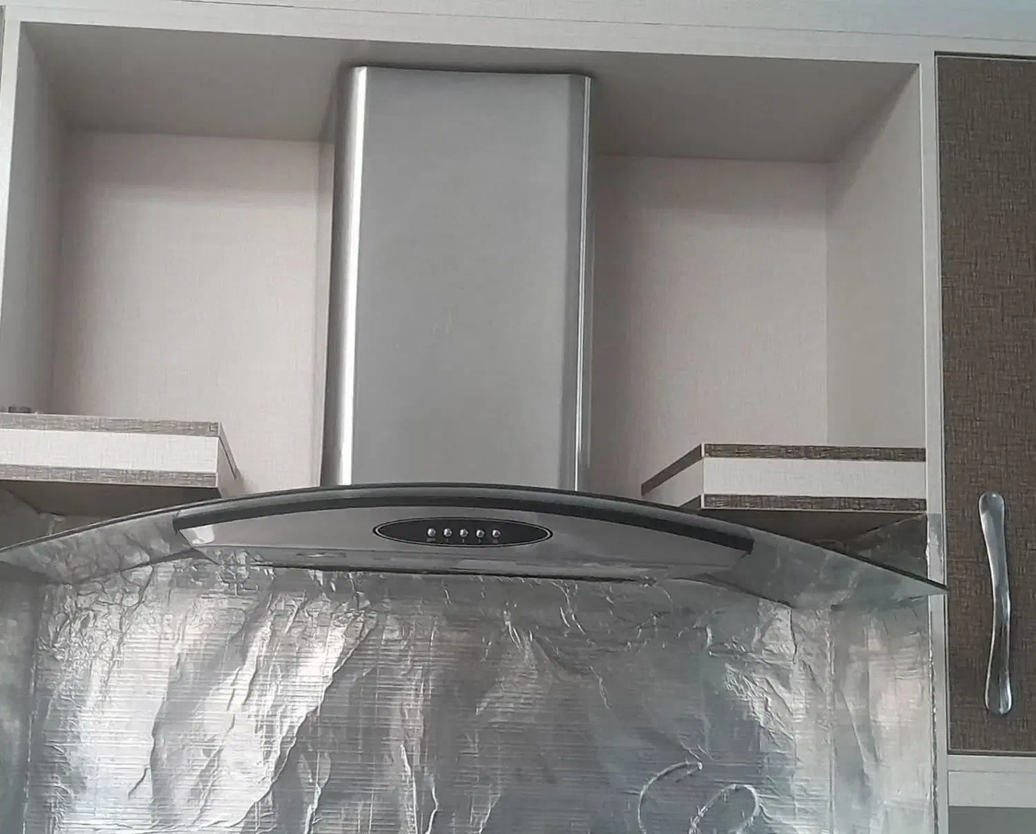 هود کن|هود|اراک, |دیوار