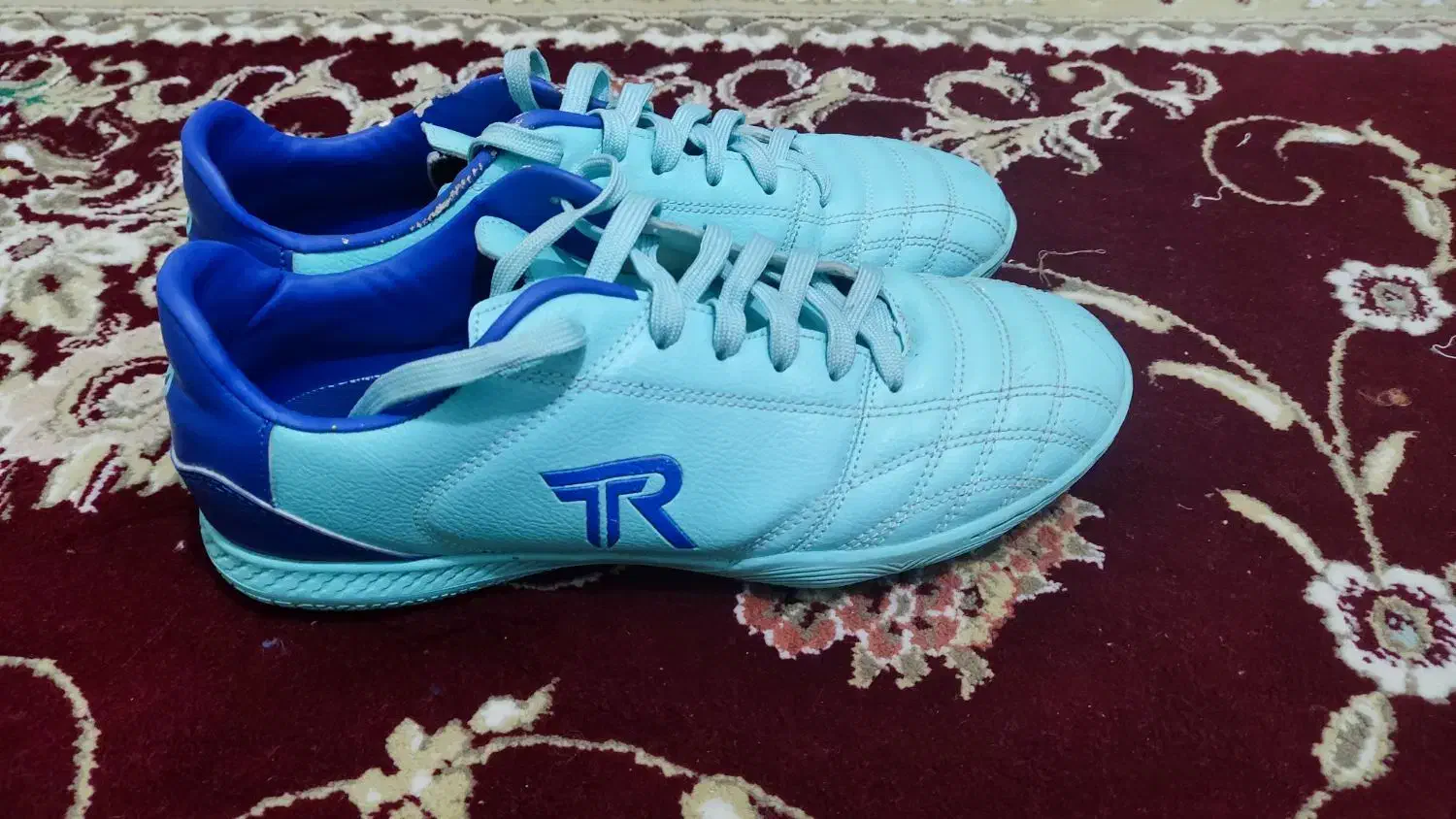 کتونی فوتسال تورف اصل|کیف، کفش، کمربند|ساوه, |دیوار