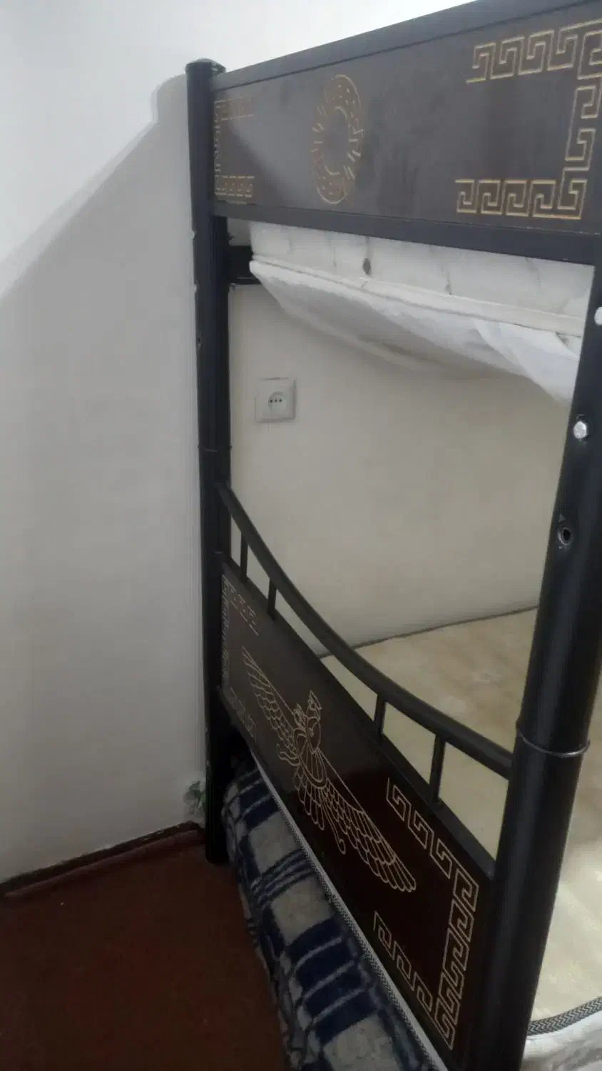 تخت خواب دو طبقه با تشک|تخت و سرویس خواب|بروجن, |دیوار