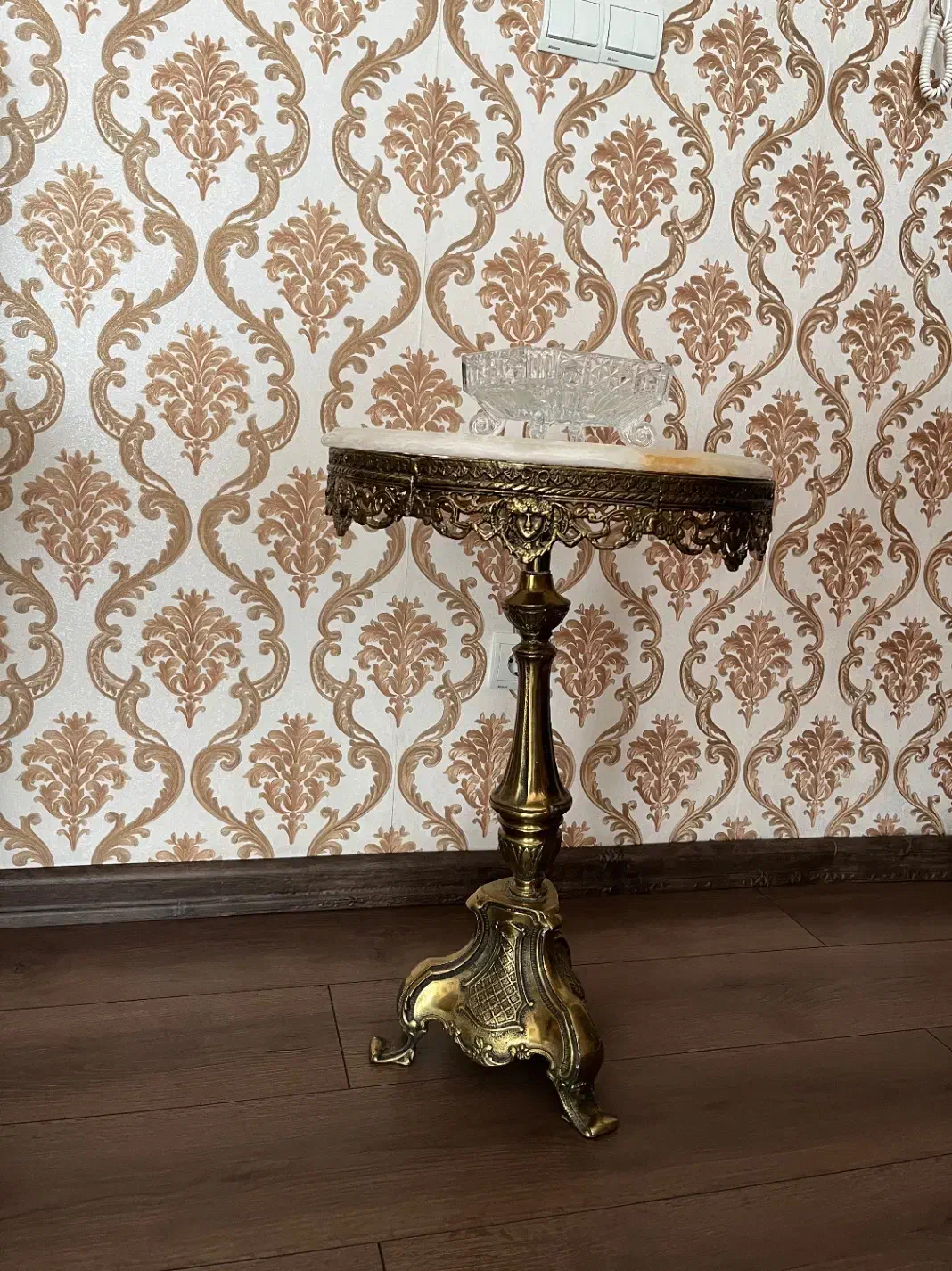 میز تلفن سالم و نو|میز تلفن|تبریز, |دیوار